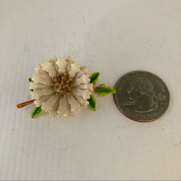 Vintage 50s/60s Enamel Flower Brooch - Picture 5 of 5